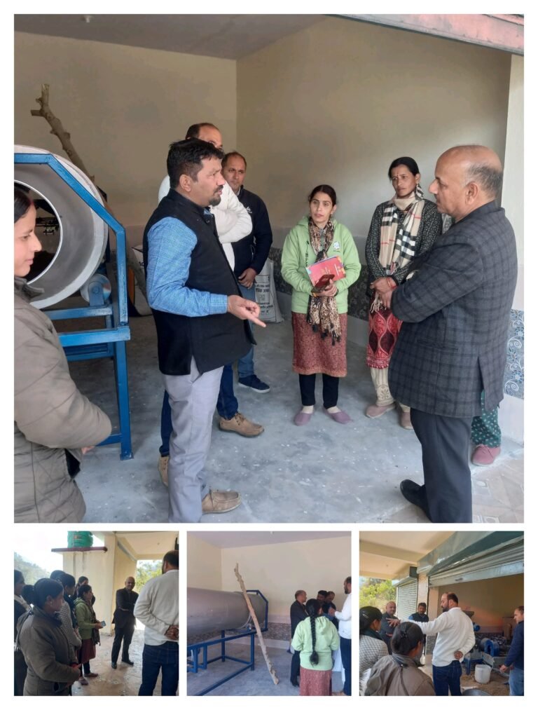 फिश फिड यूनिट के विस्तार को लेकर बनाई जायेगी विशेष कार्य योजना मुख्य विकास अधिकारी उत्तरकाशी