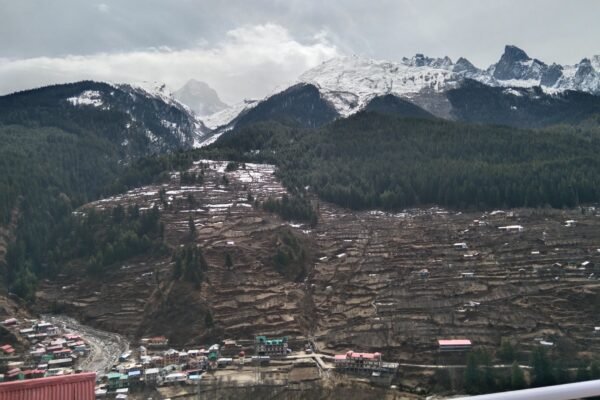 प्रधानमंत्री नरेन्द्र मोदी के मां गंगा के शीतकालीन धाम में यात्रा के प्रस्तावित कार्यक्रम को लेकर चल रही तैयारियों को लेकर ग्राउंड पर गंगोत्री न्यूज़ एक्सप्रेस