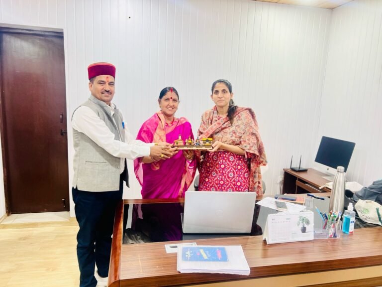 भटवाड़ी ब्लॉक प्रमुख विनीता रावत ने अपर सचिव से की हेली सेवा पुनः शुरू करने की मांग