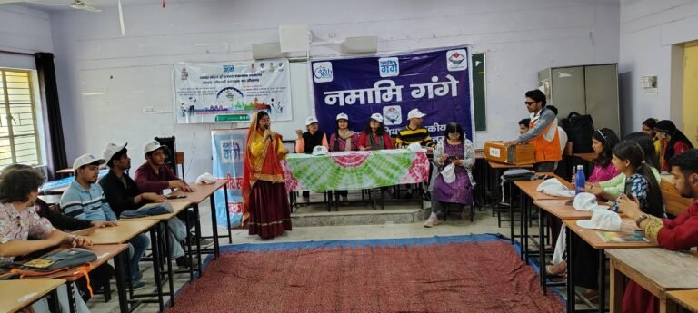 उत्तरकाशी की नमामि गंगे समिति द्वारा सांस्कृतिक कार्यक्रमों में दर्शकों का मन मोह लिया