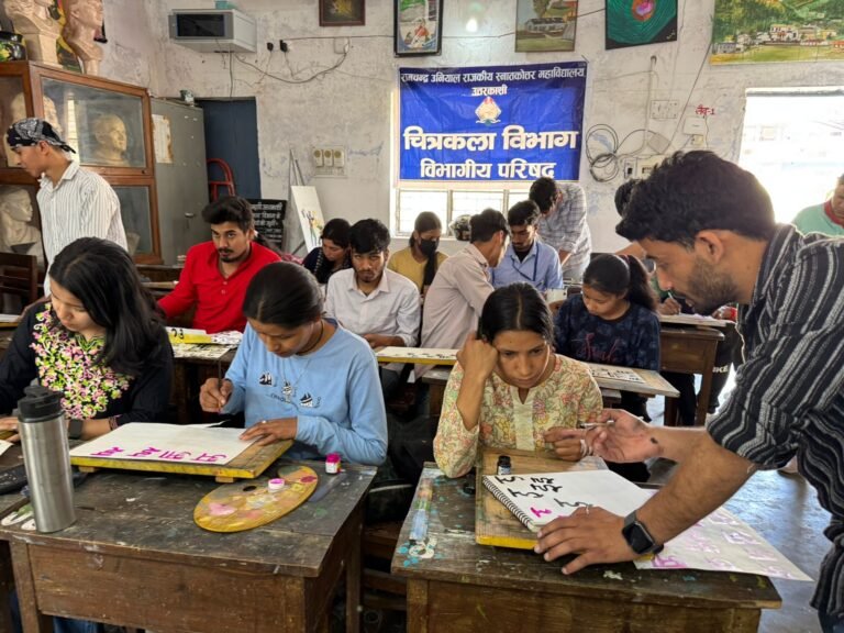 राजकीय स्नातकोत्तर महाविद्यालय उत्तरकाशी के चित्रकला विभाग में एक दिवसीय सुलेखन कला (केलीग्राफी )कार्यशाला का आयोजन