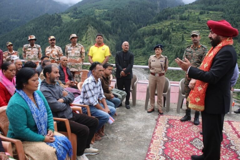 राज्यपाल लेफ्टिनेंट जनरल गुरमीत सिंह का उत्तरकाशी धराली का दौरा