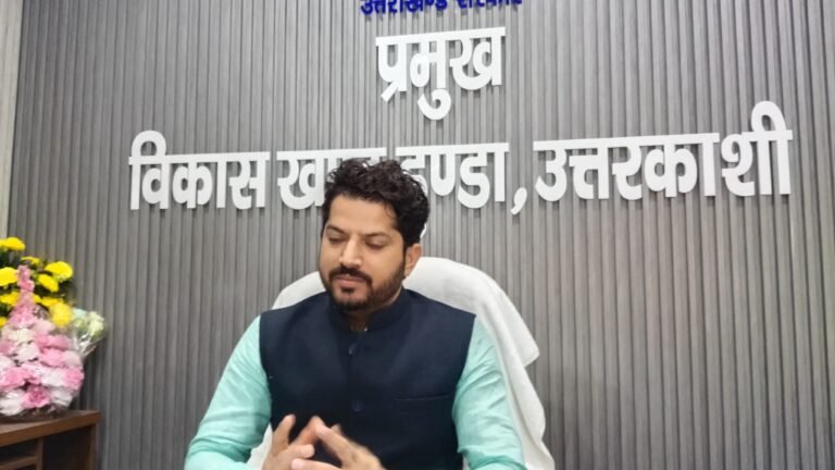 डुण्डा ब्लॉक प्रमुख राजदीप परमार लगातार जनता से हो रहे हैं रूबरू  मेडिकल कॉलेज की स्थापना करने को मुख्यमंत्री पुष्कर सिंह धामी को लिखा पत्र