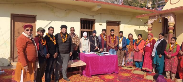 अच्छी पहल मानपुर गांव  में मांगलिक कार्यों में परोसी शराब तो पड़ेगा 21000 का जुर्माना