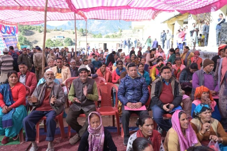 जिब्या में आयोजित शिविर में भारी उत्साह के साथ उमड़े लोग, 1500 से अधिक लोगों की रही उपस्थिति