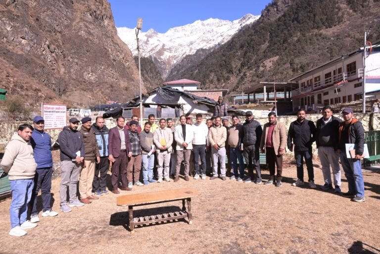 चारधाम यात्रा से पहले प्रशासन एक्शन मोड में, चारधाम यात्रा की तैयारी तेज़, जिलाधिकारी ने किया स्थलीय निरीक्षण, श्रद्धालुओं की सुविधाओं पर ज़ोर