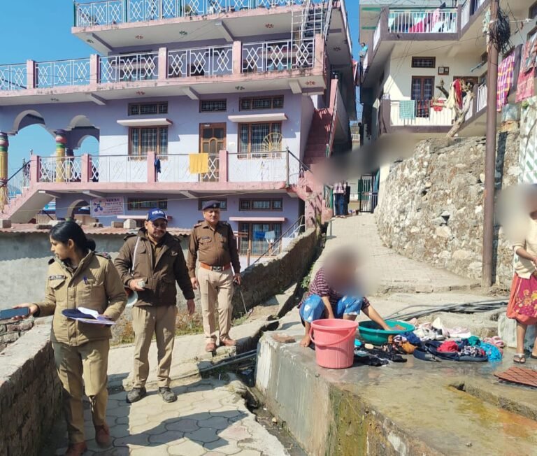 बाहरी व्यक्तियों के सत्यापन की कार्यवाही लगातार जारी, अब तक 700 से अधिक लोगों के हुये पुलिस सत्यापन