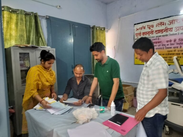 उत्तरकाशी  स्वास्थ्य विभाग अलर्ट मोड में चारधाम यात्रा से मध्य नजर  व्यवस्थाओं का गहन निरीक्षण