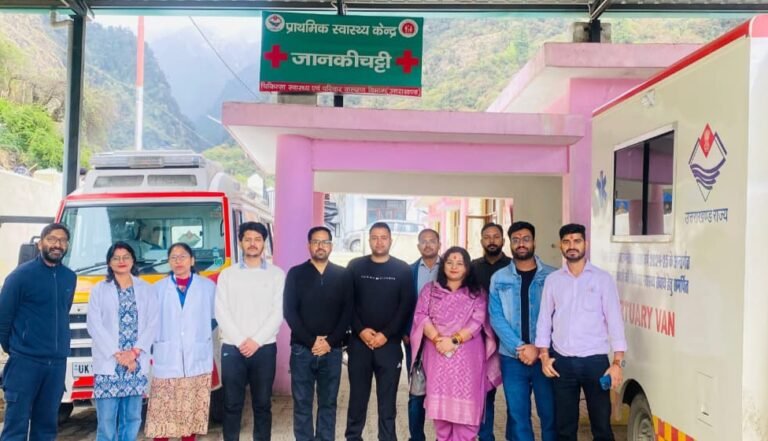 CBHI टीम ने किया उत्तरकाशी में स्वास्थ्य सेवाओं का निरीक्षण, व्यवस्थाओं पर जताया संतोष