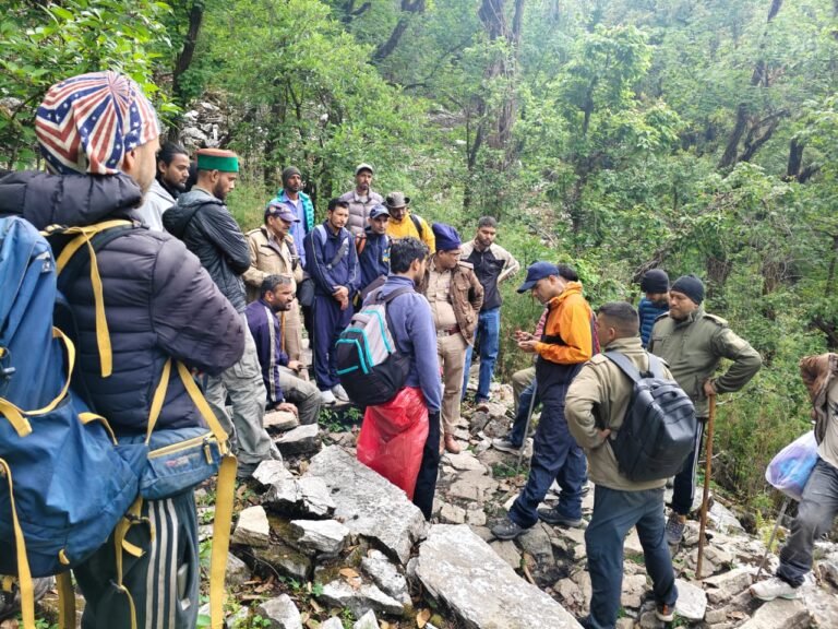 दयारा बुग्याल में महिला ट्रेकर लापता, प्रशासन का बड़ा सर्च ऑपरेशन जारी