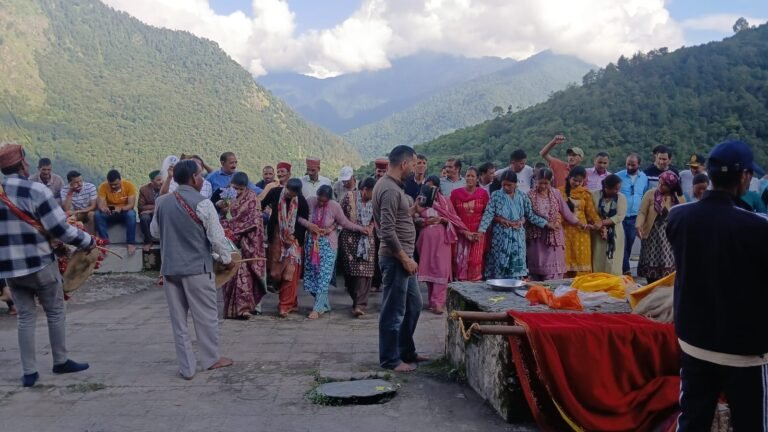 भटवाड़ी के बंद्राणी में परंपरा और आस्था का संगम, फूल्यार मेले में उमड़ा जनसैलाब
