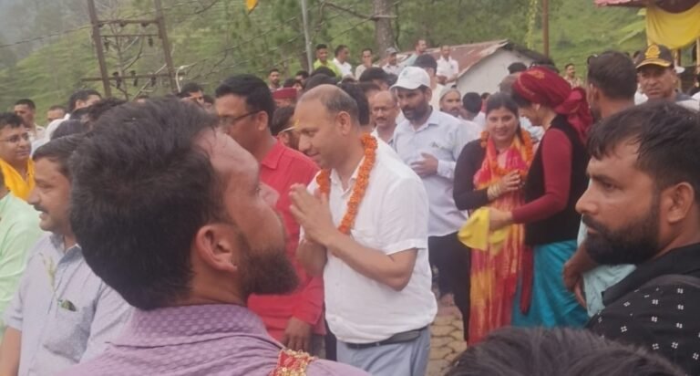 हरेला पर्व पर गंगोत्री विधानसभा में पारंपरिक फुलाई मेले की धूम, चन्दन सिंह पंवार ने लिया आशीर्वाद