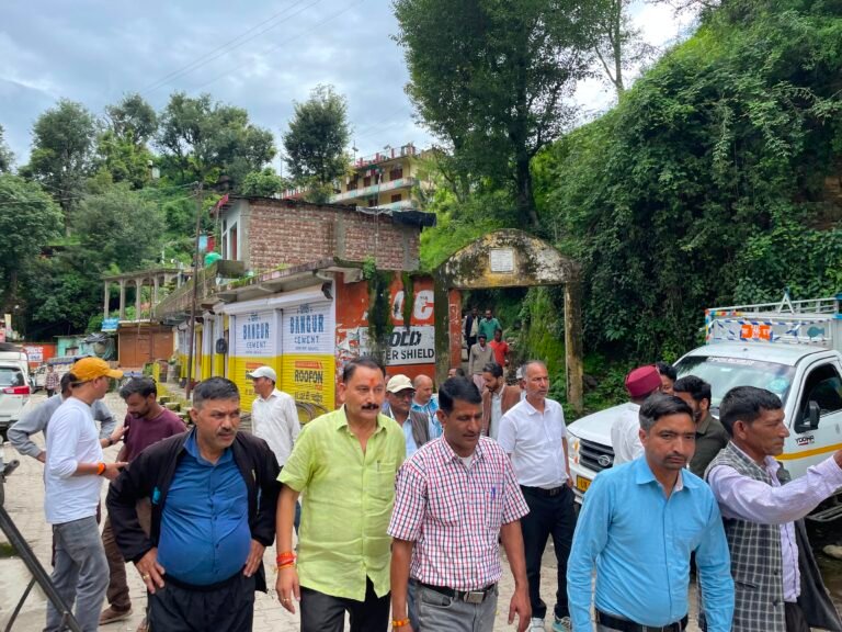 पूर्व विधायक विजयपाल सजवाण ने गाजणा क्षेत्र का किया व्यापक जनसंपर्क, विकास कार्यों और जनसमस्याओं पर किया संवाद