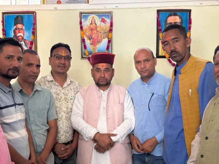 डोडीताल को पर्यटन सर्किट में शामिल किए जाने पर मंदिर समिति ने विधायक सुरेश चौहान का जताया आभार